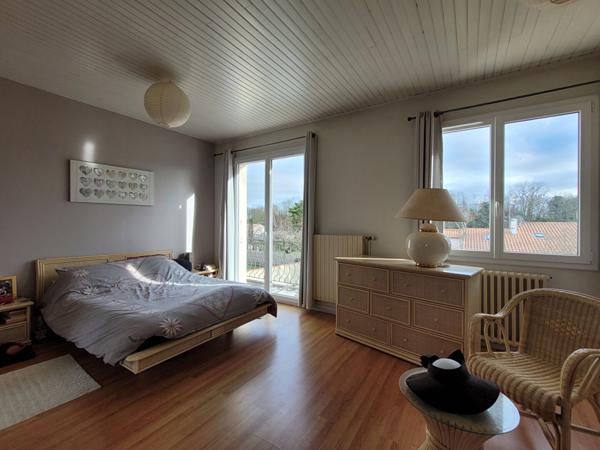 Proche La Rochelle - Maison familiale avec jardin, piscine et véranda