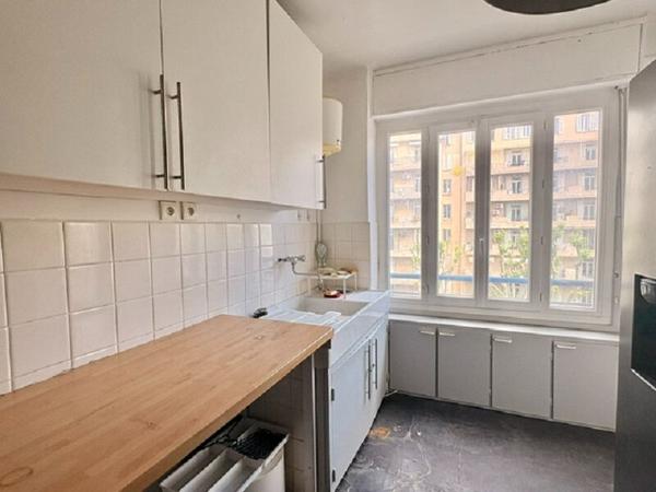 Marseille 8ème - 4 pièce(s) - 113.4 m²  Mermoz loggia balcon box