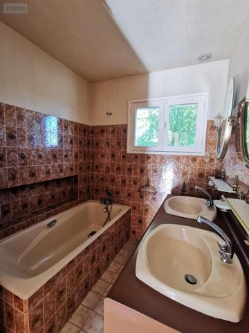 Maison à vendre à Tréguier dans les Côtes-d'Armor (22220), ref : 22102-1994