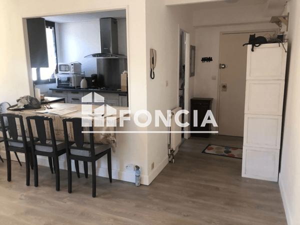 Location Appartement meublé 2 pièces 54.41 m² - RUE DE MICHELET Cahors 46000