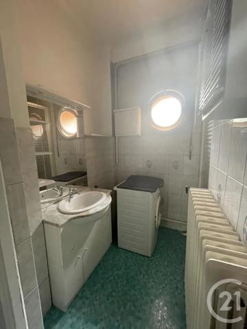 Appartement F3 à vendre  3 pièces - 66,02 m 2   VALENCE  - 26