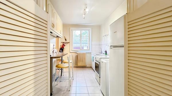 Coup de cœur de l'agence. Appartement soigné à deux pas de la gare et du centre ville de Besançon.