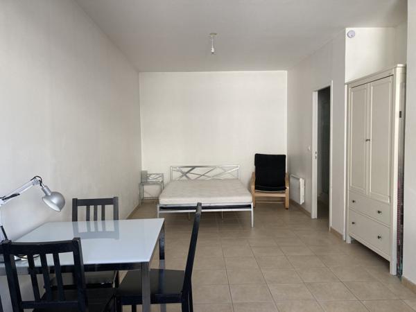 LAGNIEU - STUDIO MEUBLE de 35 m² au 1er étage Lagnieu (01150)