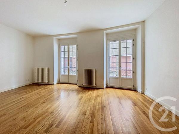Appartement F3 Bis à vendre  4 pièces - 108 m 2   LE PUY EN VELAY  - 43