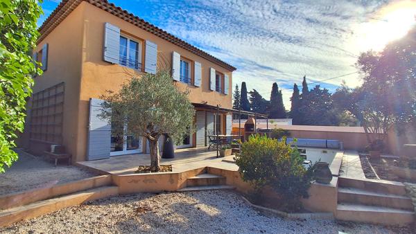 Ensuès-la-Redonne (13820) Villa Type 6 plein sud avec Piscine et Garage