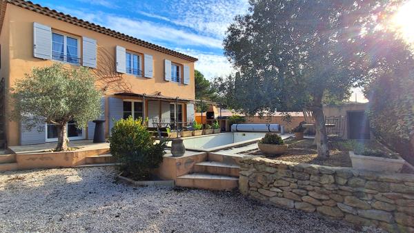 Ensuès-la-Redonne (13820) Villa Type 6 plein sud avec Piscine et Garage