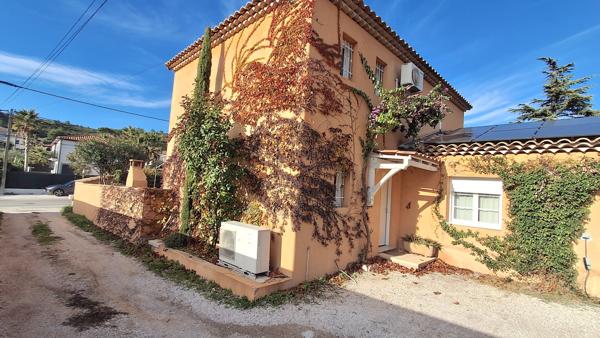 Ensuès-la-Redonne (13820) Villa Type 6 plein sud avec Piscine et Garage