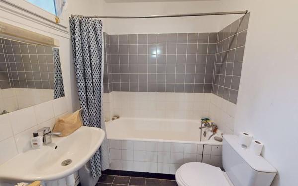 Appartement à vendre    1 pièce • 30,67 m2 Asnières-sur-Seine