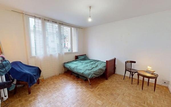 Appartement à vendre    1 pièce • 30,67 m2 Asnières-sur-Seine