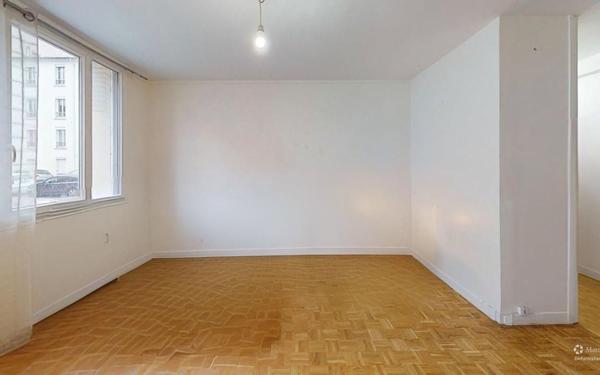 Appartement à vendre    1 pièce • 30,67 m2 Asnières-sur-Seine