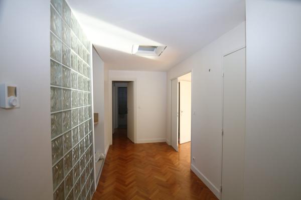 Grand appartement familial  - Proche Cours Sablon
