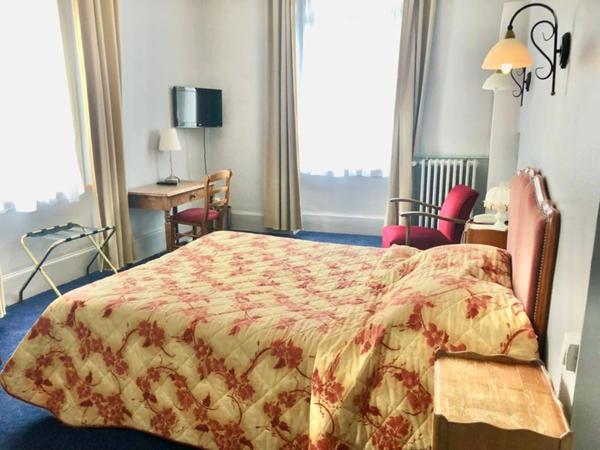 À Vendre – Hôtel** Restaurant – Bourbon-l’Archambault (03160)