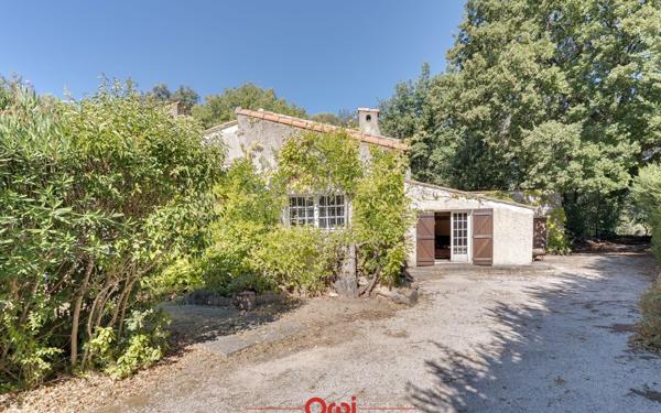 Maison à vendre    6 pièces •  Aubagne