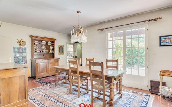 Maison à vendre    6 pièces •  Aubagne