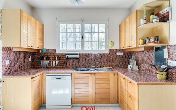 Maison à vendre    6 pièces •  Aubagne