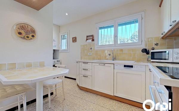 Maison à vendre    8 pièces •  Cavalaire-sur-Mer