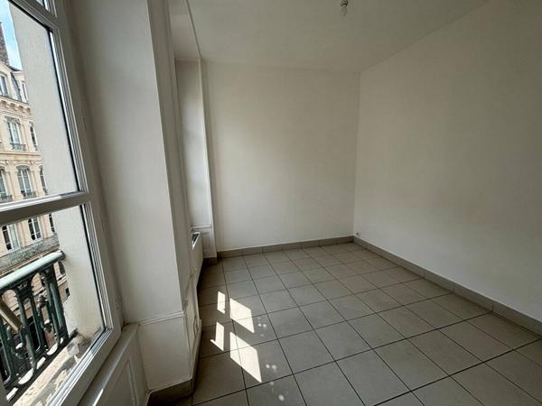 Appartement 2 pièces 44 m² LYON