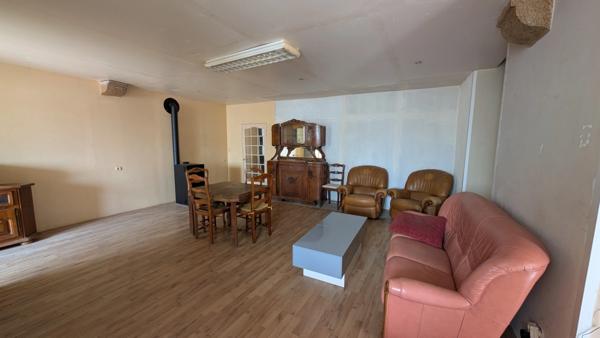 Maison à vendre 4 pièces PACY SUR ARMANCON (89)