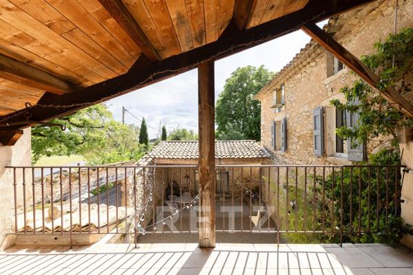BANON- Propriété au cœur de la Provence – Vue dégagée et environnement préservé