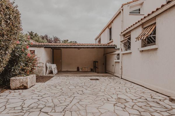 Maison
         7 pièces
        - 98 m² 299 000 € *