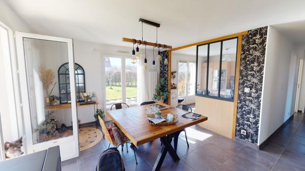 PAVILLON AXE CAEN-BAYEUX