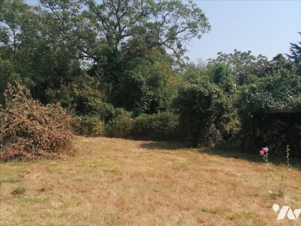 PAVILLON SUR SOUS SOL