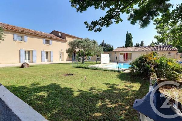 Maison à vendre  3 pièces - 72,15 m 2   CHATEAURENARD  - 13