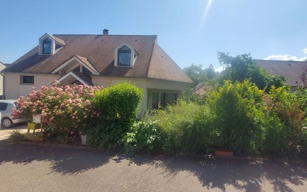 Maison à vendre    5 pièces • 142,53 m2 Bouffémont