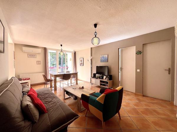 Chateau gombert (13013) 13013 MARSEILLE - Les Olives / Appartement 3 pièces 61m2, 2 balcons, cave et un parking privé.