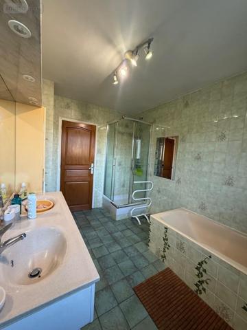 Maison à vendre à Les Garennes sur Loire dans le Maine-et-Loire (49610), ref : 49012-2064
