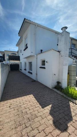 BELLE MAISON MODERNE 3 CHAMBRES, JARDIN,GARAGE