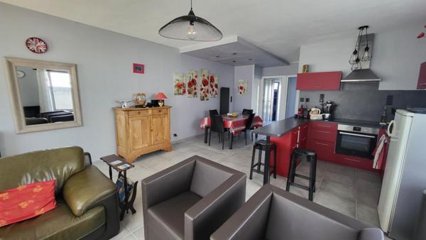 BELLE MAISON MODERNE 3 CHAMBRES, JARDIN,GARAGE