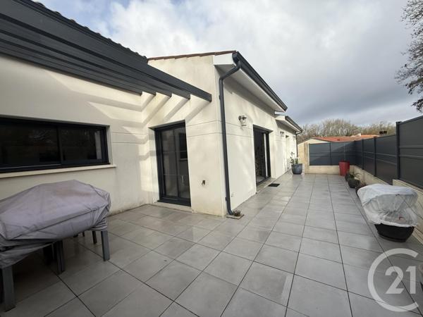Maison à vendre  4 pièces - 119,46 m2 SAINTES - 17