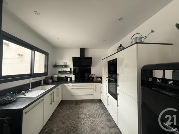 Maison à vendre  4 pièces - 119,46 m2 SAINTES - 17