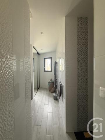 Maison à vendre  4 pièces - 119,46 m2 SAINTES - 17