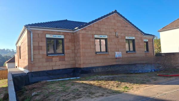 Maison 106 m2, avec terrasse et parking
