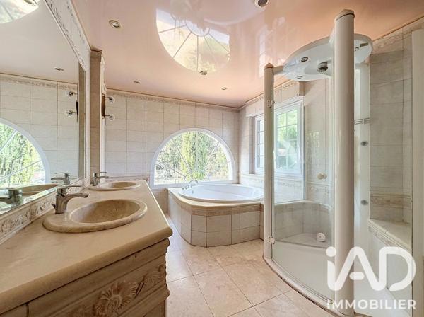 Maison à vendre 9 pièces 209,86 m² Mont-de-Marsan