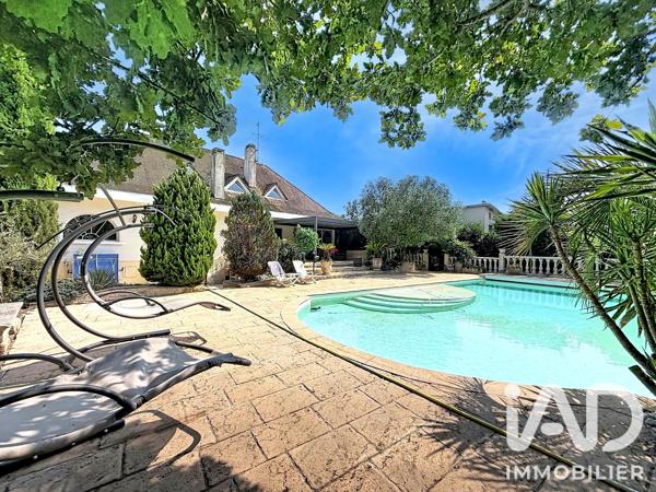 Maison à vendre 9 pièces 209,86 m² Mont-de-Marsan