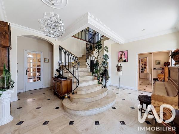 Maison à vendre 9 pièces 209,86 m² Mont-de-Marsan