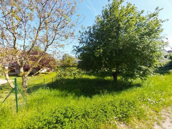 Terrain à Batir à vendre à Montlouis-sur-Loire dans l'Indre-et-Loire (37270), ref : 013/1345   
MONTLOUIS SUR LOIRE