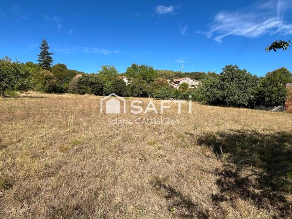 Terrain constructible au coeur du village