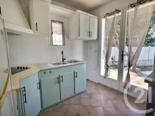 Maison à vendre  3 pièces - 58,09 m 2   LA LONDE LES MAURES  - 83
