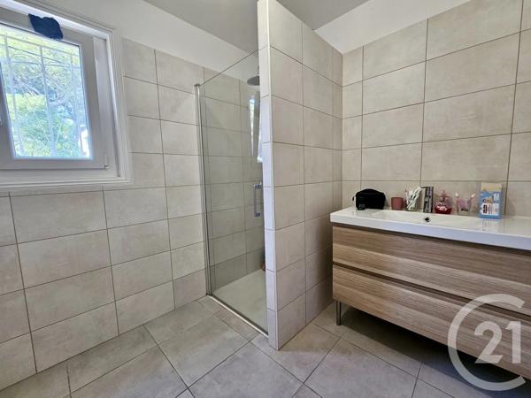 Maison à vendre  3 pièces - 91,43 m 2   SIX FOURS LES PLAGES  - 83