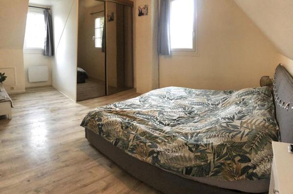 Maison Saint Piat 4 pièce(s) 120 m2