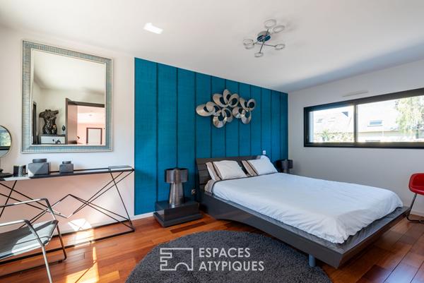 Maison d’architecte avec terrasses et jardin