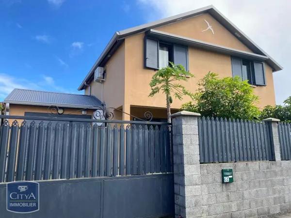 Maison à louer 4 pièces 104.95m² Sainte-Marie (97438)