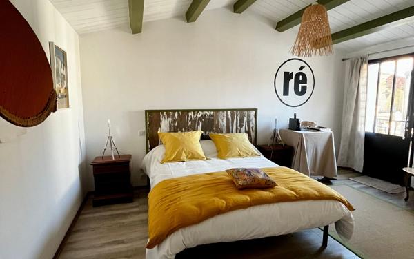 Maison à vendre    6 pièces • 218 m2 Rivedoux-Plage