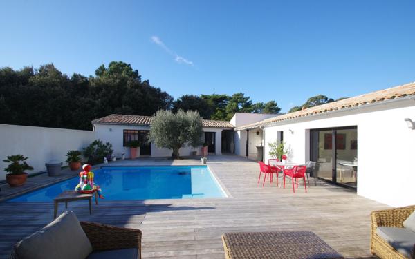 Maison à vendre    6 pièces • 218 m2 Rivedoux-Plage