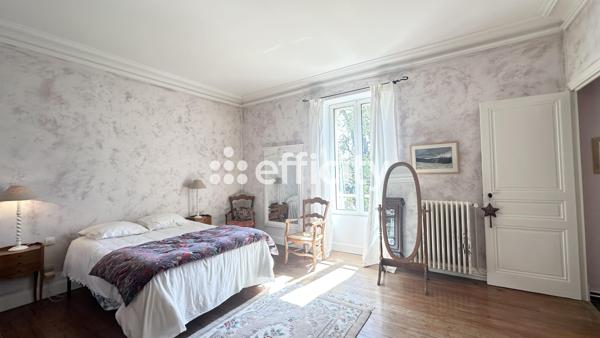 Maison 6 pièces - 236 m²