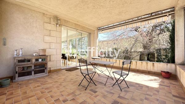 Maison 6 pièces - 236 m²